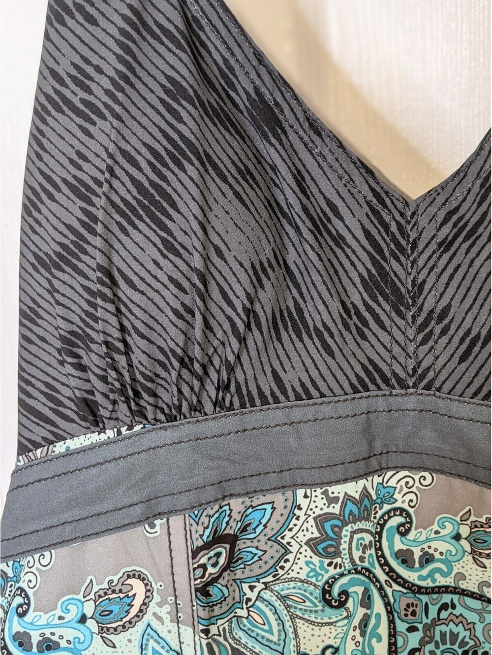 Athleta Womens Pack Everywhere Halter Dress Teal/Blk/Gray Paisley w/ Pocket Sz 6 - Picture 3 of 8